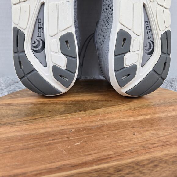 Topo Athletic Mens 11 Phantom 3 Grey White Athletic Performance Running Shoe - Picture 10 of 12